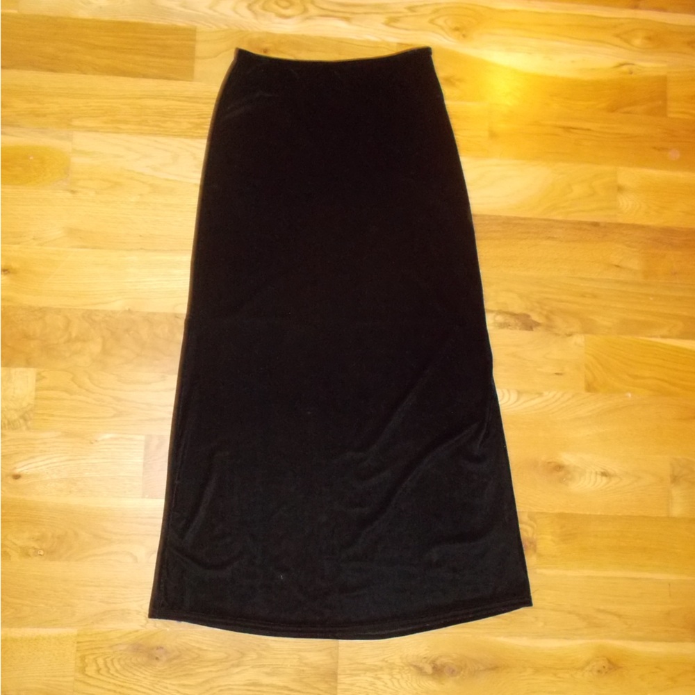 Amnesia Collection Paris black velvet skirt